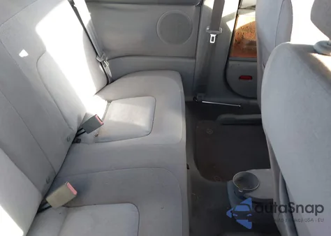 2005 Volkswagen New Beetle Gl from USA, damaged, VIN 3VWBK31C85M405330